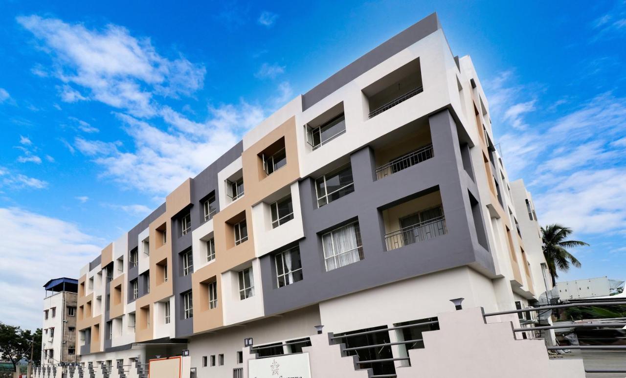 Starlit Suites Newtown Calcutta Exteriör bild