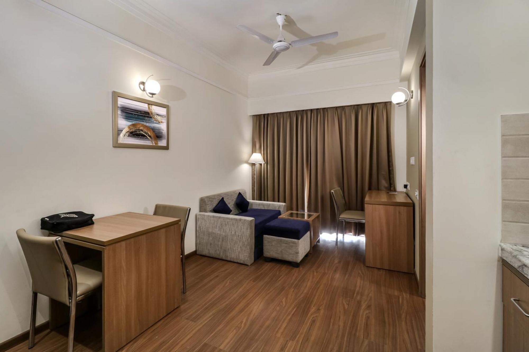 Starlit Suites Newtown Calcutta Exteriör bild