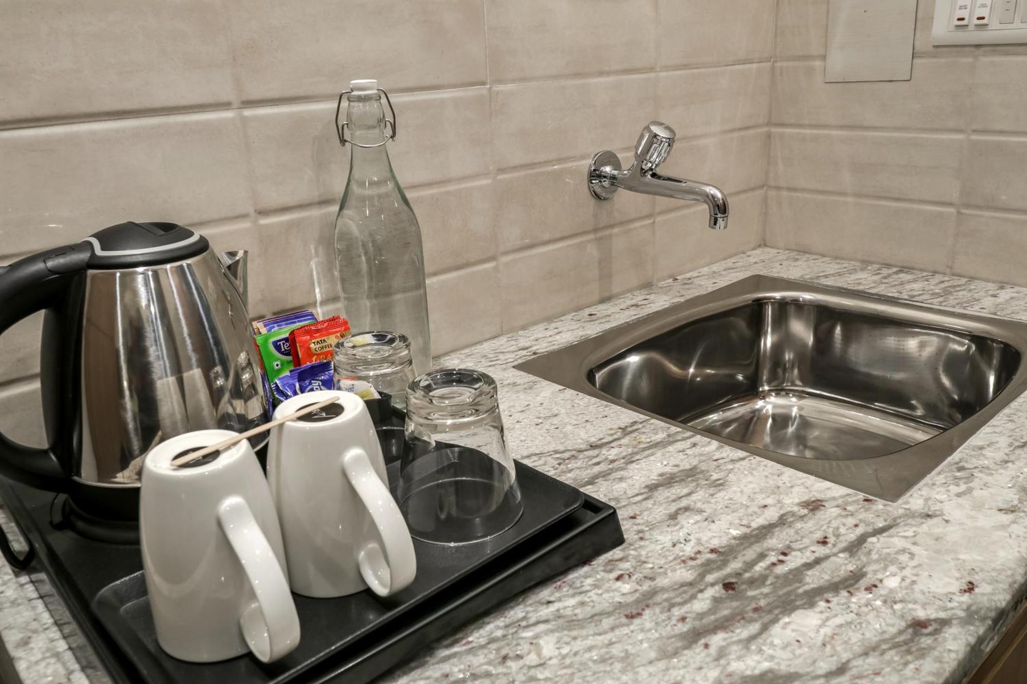 Starlit Suites Newtown Calcutta Exteriör bild