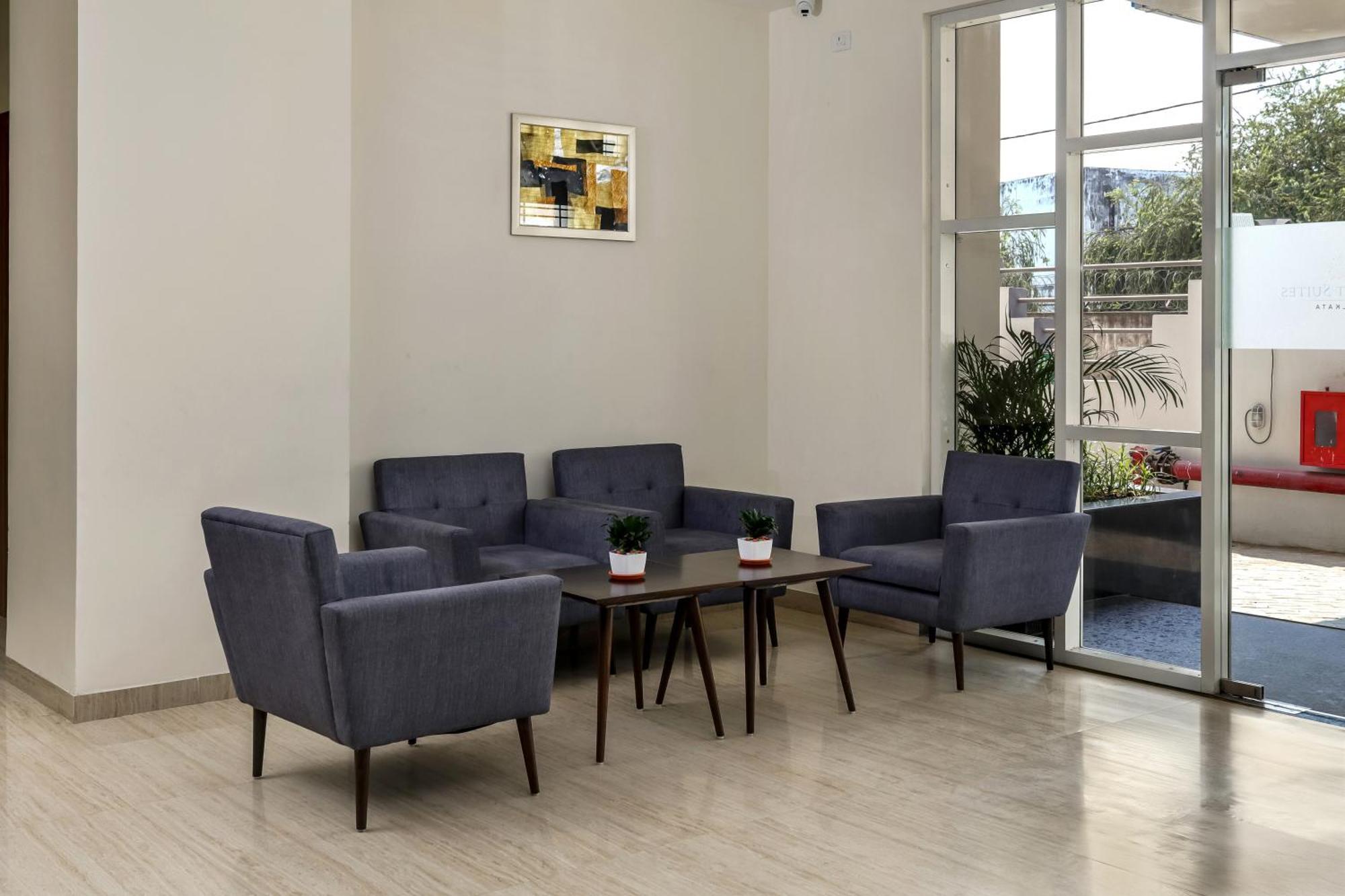 Starlit Suites Newtown Calcutta Exteriör bild