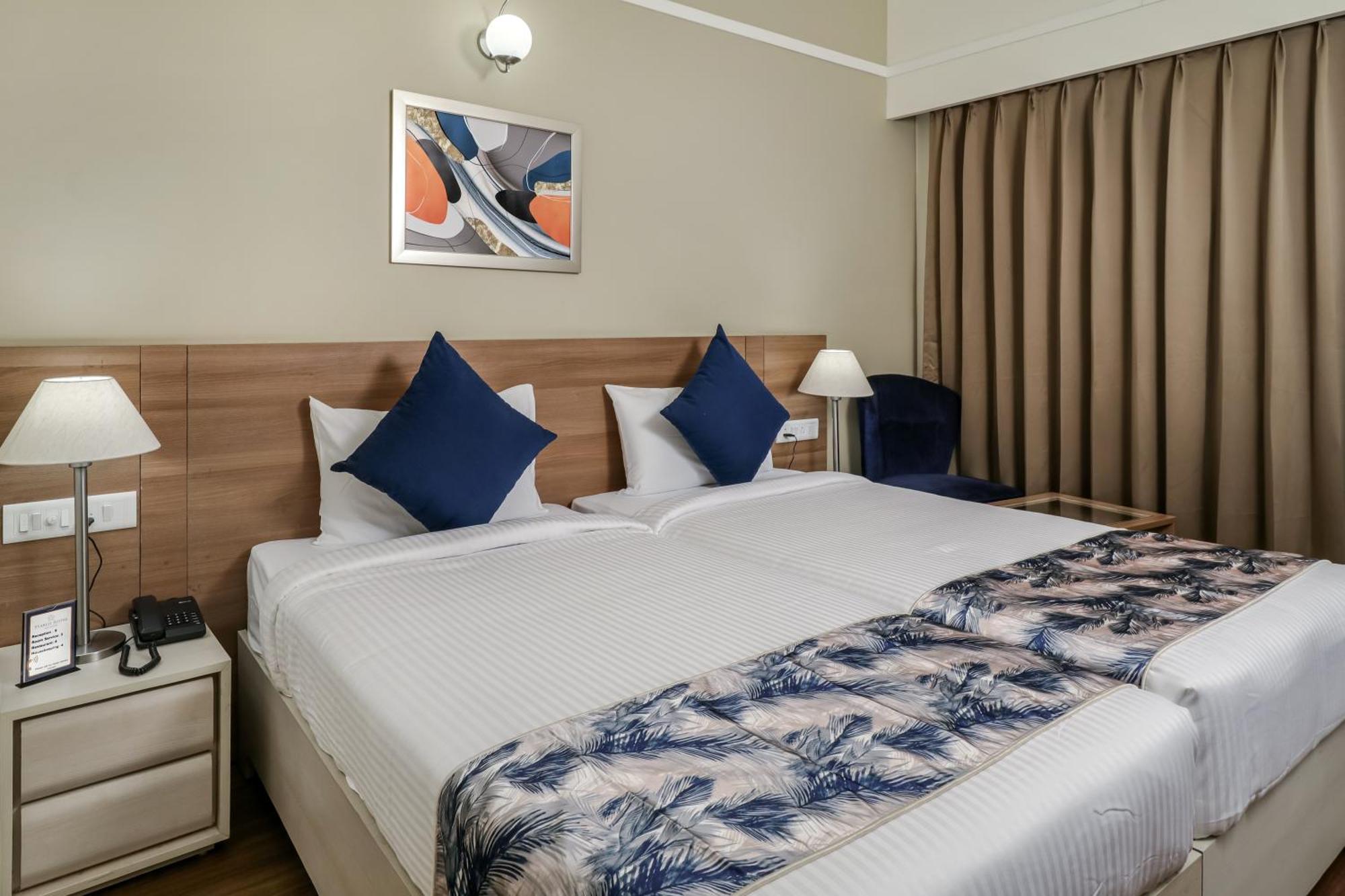 Starlit Suites Newtown Calcutta Exteriör bild