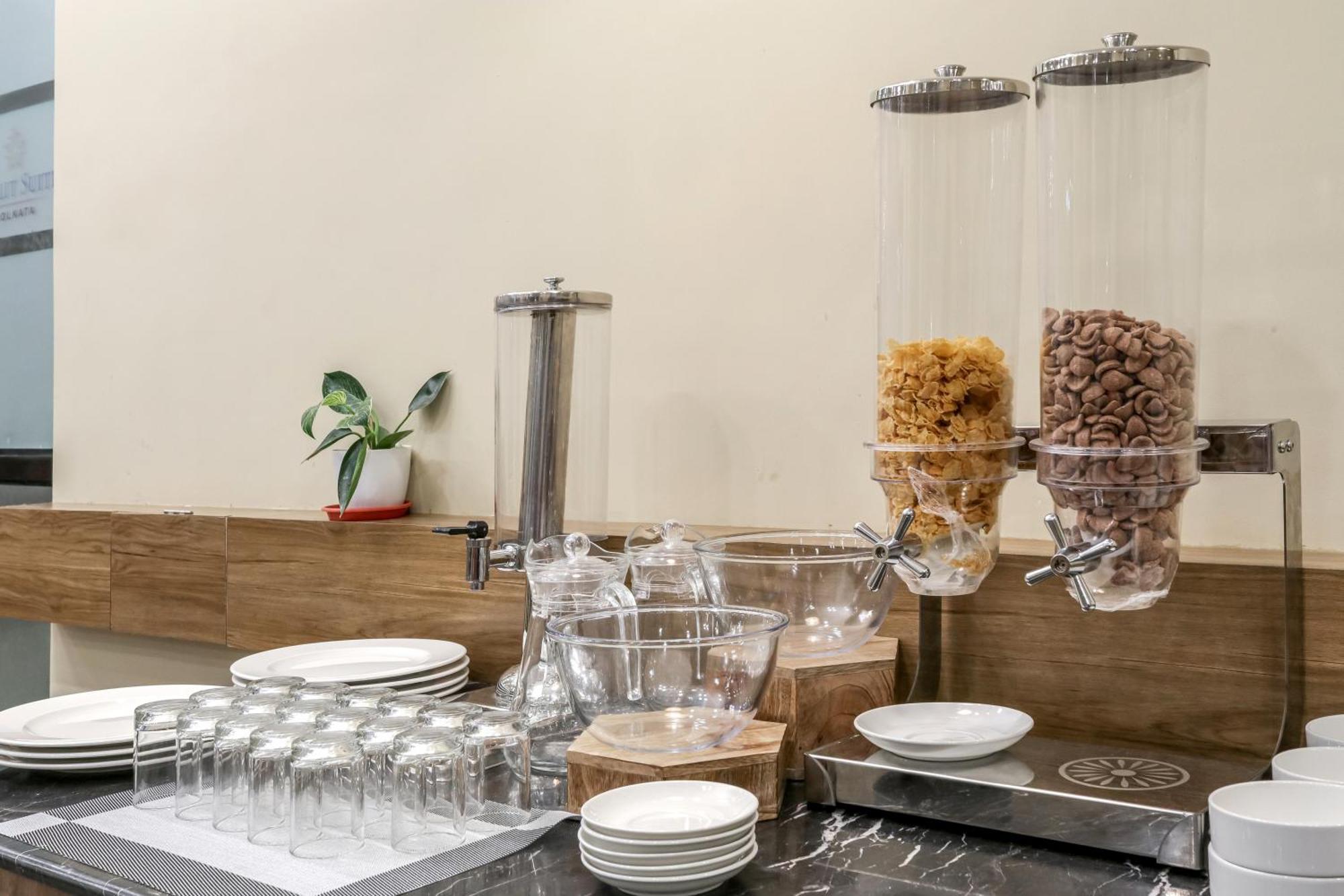 Starlit Suites Newtown Calcutta Exteriör bild